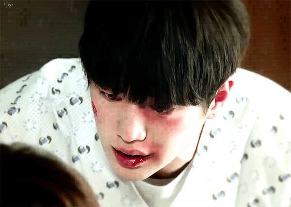 주인공이 피+땀+눈물 트리플 크라운 달성했을 때의 짜릿함 .jpgif | 인스티즈