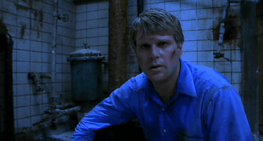 깨어나보니 지하실에 남자 둘이서 갇혀버림...gif | 인스티즈