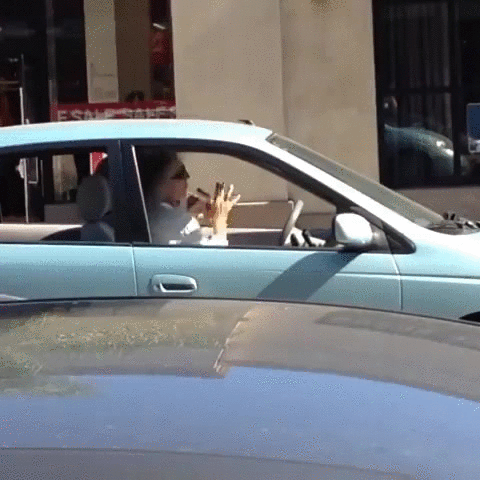 차가 엄청 막히는데 옆옆차사람이 엄청 유쾌하다 | 인스티즈