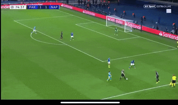 음바페를 막기위한 나폴리의 체신식 수비.gif | 인스티즈