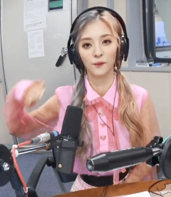 프로미스나인 배텐 경례 각.gif | 인스티즈