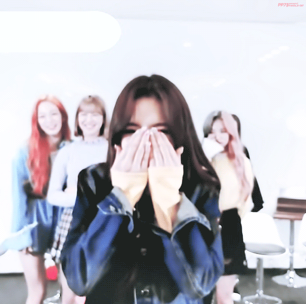 [프로미스나인] 꽃받침하는 꽃 9송이 | 인스티즈