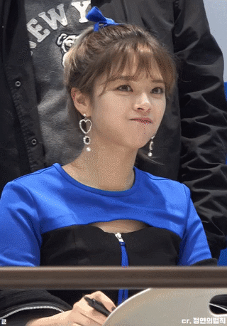 정연이 이쁜짓 입꾹꾹 | 인스티즈