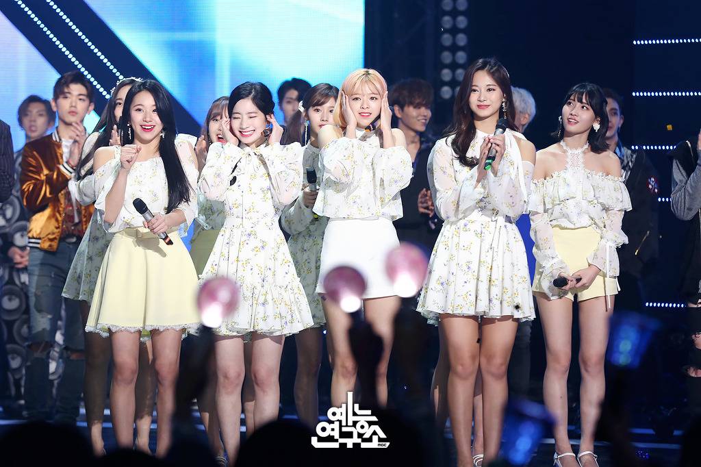 180421 트와이스 What is Love? 1위 현장 포토 | 인스티즈