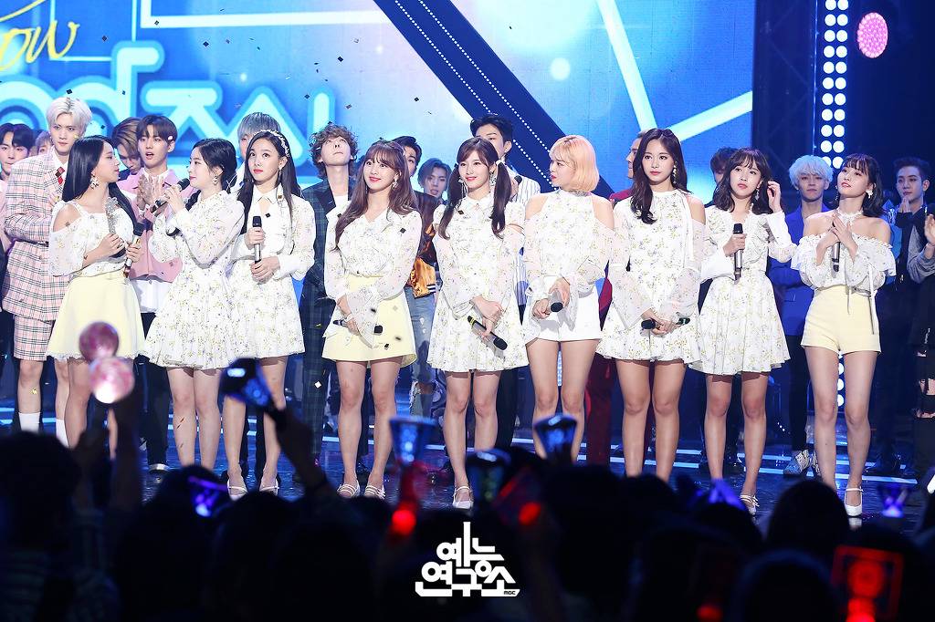 180421 트와이스 What is Love? 1위 현장 포토 | 인스티즈