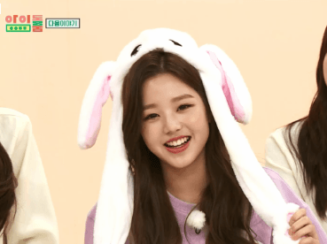 아이즈원 장원영이 얼마나 어린지 실감하는 짤.jpg | 인스티즈