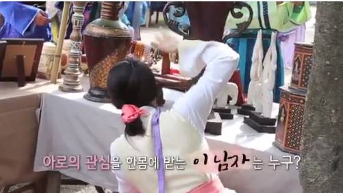 [방탄소년단] 뷔 얼굴에 감탄하는 사람들 | 인스티즈