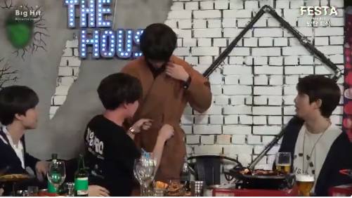 [방탄소년단] 뷔 얼굴에 감탄하는 사람들 | 인스티즈