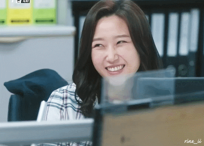 회사마다 한명 이상씩 있는 훈녀 여직원 느낌의 배우 | 인스티즈