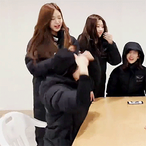 [데이터주의] 아이즈원배 팔씨름대회 권은비 움짤.gif | 인스티즈