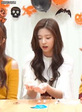 아이즈원) 눈으로 말하는 김민주 | 인스티즈