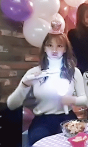 [트와이스] 트와이스 블루투스 스피커 홍보하는 지효 | 인스티즈