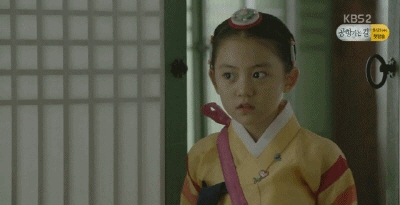 [구르미그린달빛] 대사없이 표정으로만 감정 전달하는 아역의 연기.gif | 인스티즈