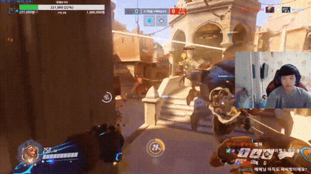 오버워치) 버프 된 둠피스트로 위도우 따기.gif | 인스티즈