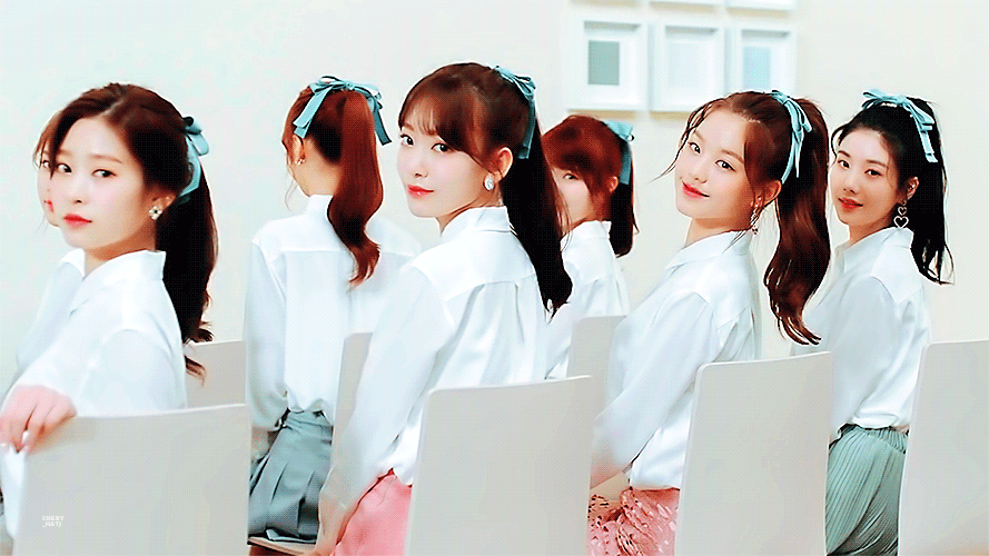 아이즈원 라비앙로즈.gif | 인스티즈