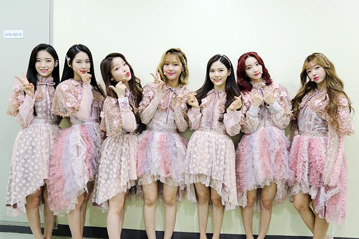 최근 오마이걸 가을동화 콘서트.jpg | 인스티즈