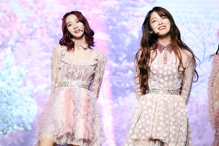 최근 오마이걸 가을동화 콘서트.jpg | 인스티즈