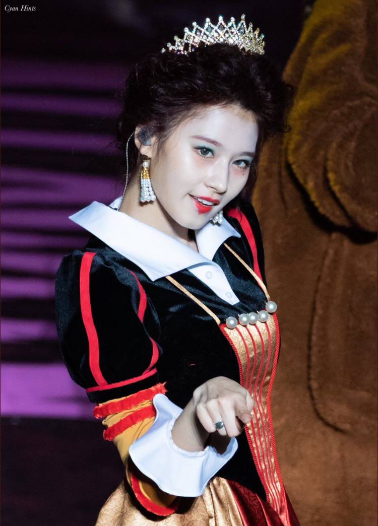 무대에서 할로윈 분장한 아이돌들 | 인스티즈