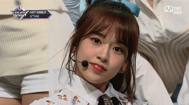 오늘 엠카 아이즈원 안유진.gif | 인스티즈