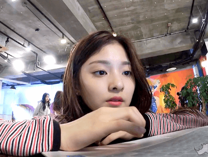 화장실 갔다왔는데 여자동기가 내 노트북을 보고 있다면? | 인스티즈