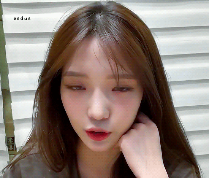 눈빛이 매력적인 프로미스나인 노지선.GIF | 인스티즈