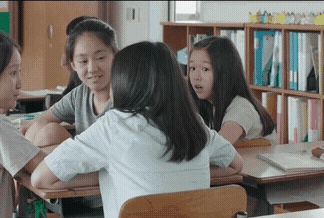 제가 왕따인데 친구가 생겼어요. 근데 왕따인걸 알고나서...gif | 인스티즈