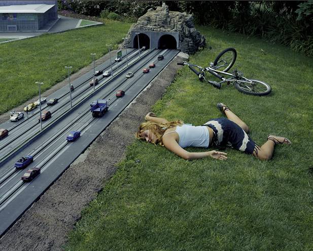 나이에 비해 성장이 빨리 진행된 10대의 정체성을 담은 사진 . jpg | 인스티즈