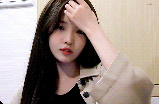 눈빛이 치명적인 여자 아이돌.gif | 인스티즈