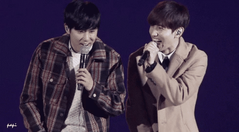 뭔가를 부수는 유노윤호 모음 | 인스티즈