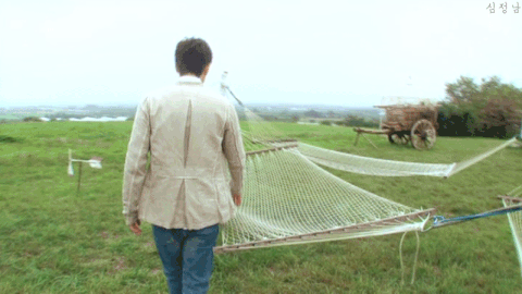 뭔가를 부수는 유노윤호 모음 | 인스티즈