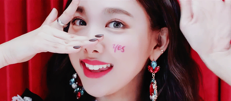 예스올예스 뮤비에서 레전드 짤 생성해버린 임나봉 | 인스티즈