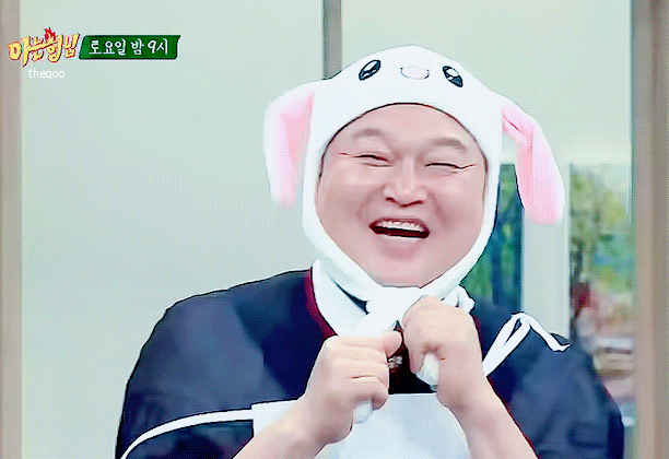 움직이는 토끼 모자 쓴 사나.gif | 인스티즈