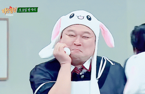움직이는 토끼 모자 쓴 사나.gif | 인스티즈