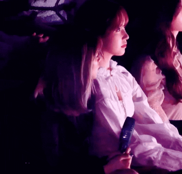 재채기 하는 미나 | 인스티즈