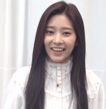 외모는 유잼인 고등학생 아이즈원 김민주.jpgif | 인스티즈