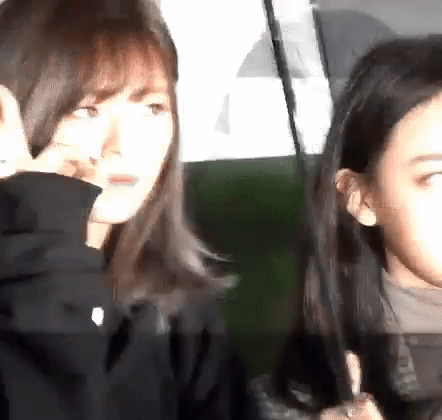 아침부터 미모 지붕킥 해버리는 트와이스 뮤뱅 출근길 짤 모음 ㄷㄷㄷㄷ | 인스티즈