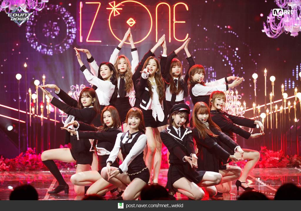 무대 의상으로 샤넬 입은 아이즈원 비주얼 ㅎㄷㄷ | 인스티즈