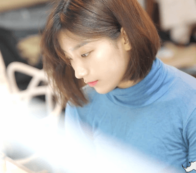 프로미스나인 이새롬.gif | 인스티즈