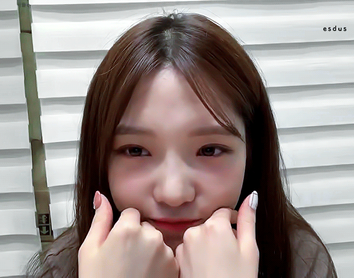 눈빛이 매력적인 아이돌 | 인스티즈