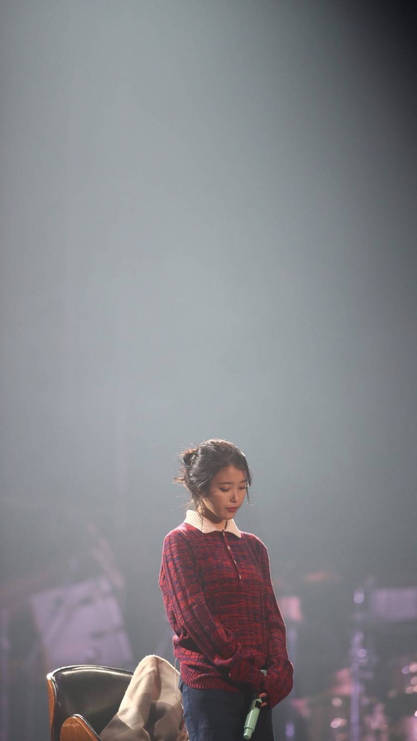 181110 아이유 광주 콘서트.jpg | 인스티즈