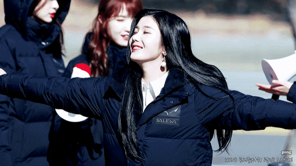 아무도 관심주지 않는 아이즈원 권은비 | 인스티즈