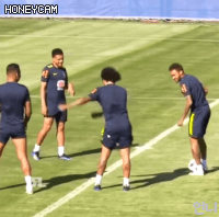  춤 좀 출 줄 아는 그들ㅋㅋㅋ.GIF | 인스티즈