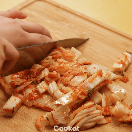 삼겹살김치전 만드는 법.gif | 인스티즈