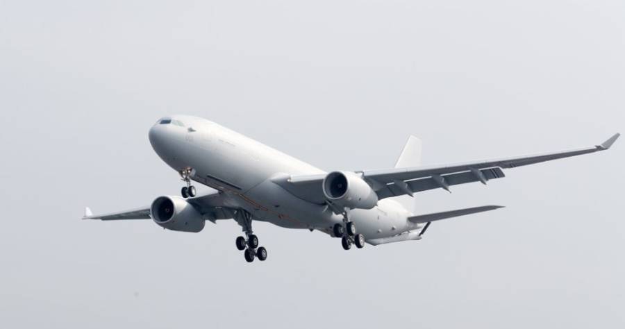 도착한 대한민국 공군의 공중급유기 1호 | 인스티즈