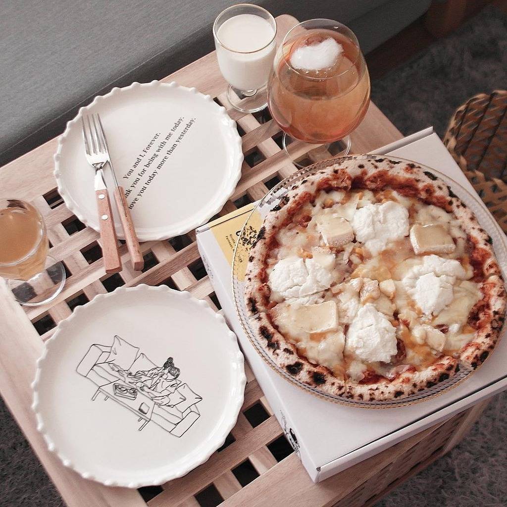 sns에서 핫한 우주인 피자 | 인스티즈