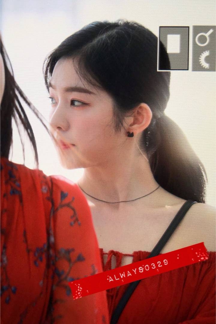 오프숄더 아이린 | 인스티즈