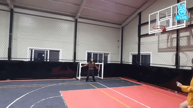 공좀차는 지수와 볼보이 제니 | 인스티즈