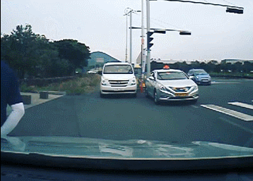 제주도에서 일어난 커플교통사고 ㅎㄷㄷ | 인스티즈