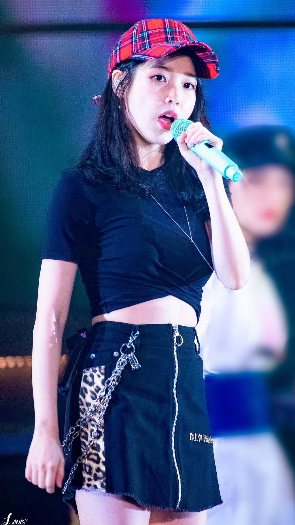 섹시함과 아름다움이 공존하는 광주콘서트 아이유.jpg | 인스티즈