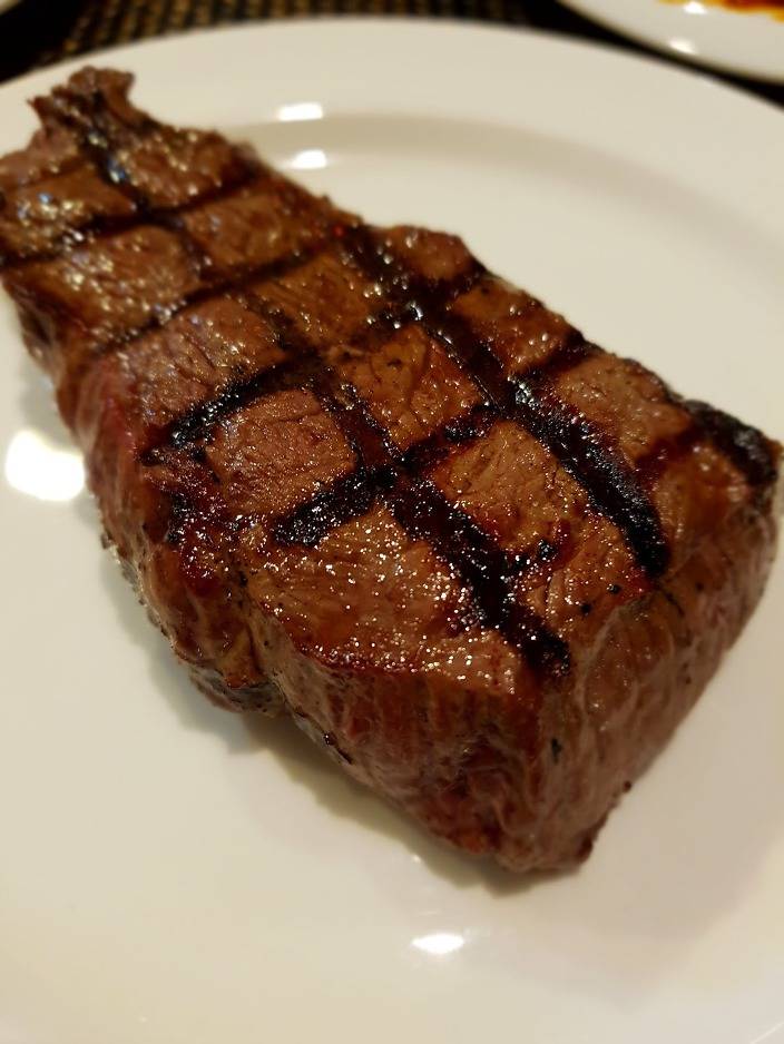 3만원에 즐기는 홍대 무한리필 스테이크.jpg | 인스티즈